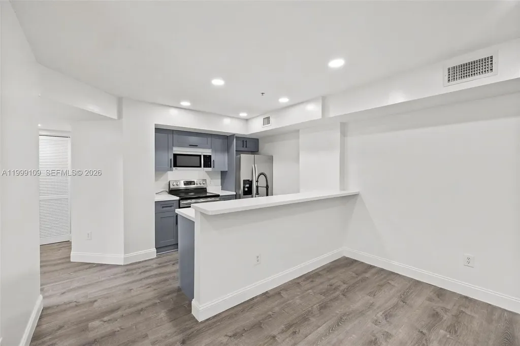 470 S Park Road Hollywood FL 33021
