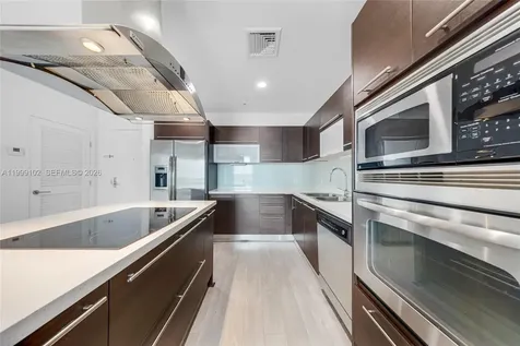 7928 East Drive North Bay Village FL 33141