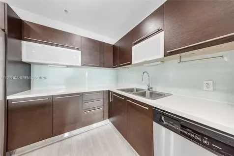 7928 East Drive North Bay Village FL 33141