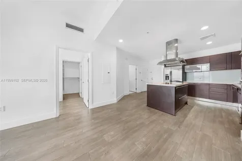 7928 East Drive North Bay Village FL 33141