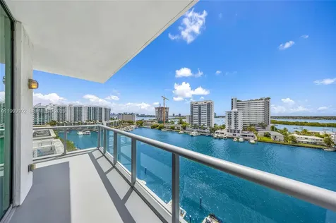 7928 East Drive North Bay Village FL 33141