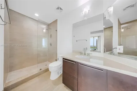 7928 East Drive North Bay Village FL 33141