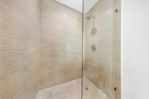 7928 East Drive North Bay Village FL 33141