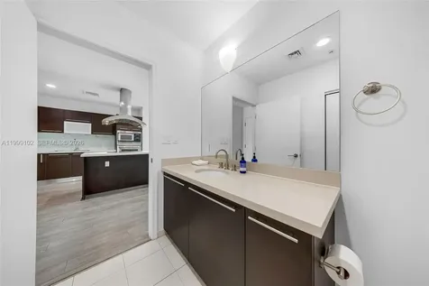 7928 East Drive North Bay Village FL 33141