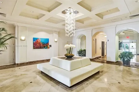 7330 Ocean Terrace Miami Beach FL 33141