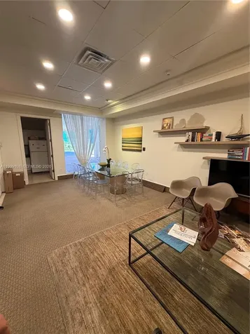 7330 Ocean Terrace Miami Beach FL 33141