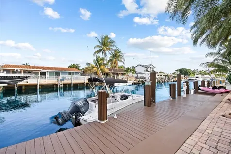 2255 SE 10th Court Pompano Beach FL 33062