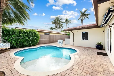 2255 SE 10th Court Pompano Beach FL 33062