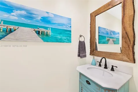2255 SE 10th Court Pompano Beach FL 33062