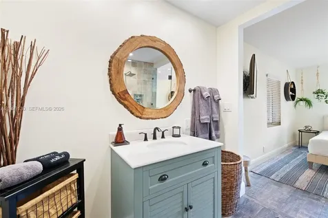 2255 SE 10th Court Pompano Beach FL 33062