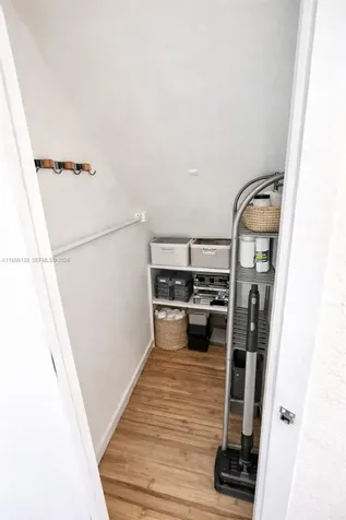 3915 N Meridian Avenue Miami Beach FL 33140