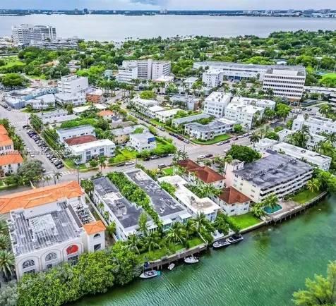 3915 N Meridian Avenue Miami Beach FL 33140