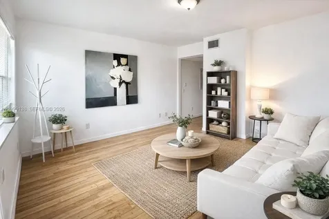 3915 N Meridian Avenue Miami Beach FL 33140