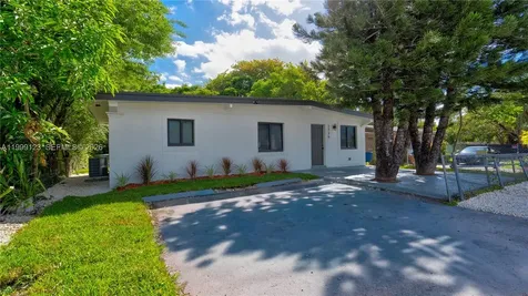 2736 NW 21st Avenue Oakland Park FL 33311
