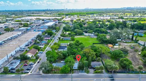 2736 NW 21st Avenue Oakland Park FL 33311