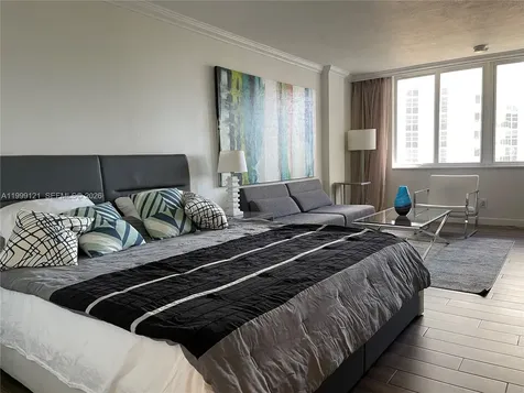 19201 Collins Avenue Sunny Isles Beach FL 33160