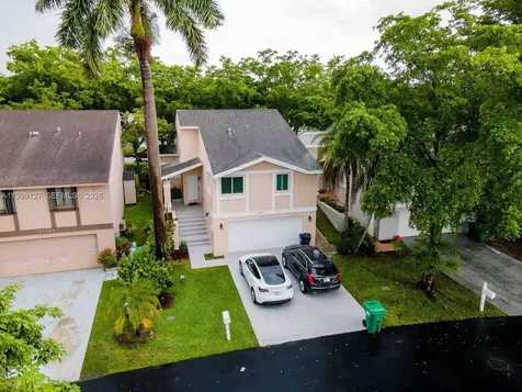 21761 SW 98th Place Cutler Bay FL 33190