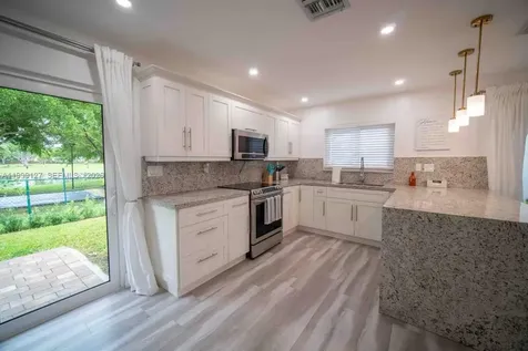 21761 SW 98th Place Cutler Bay FL 33190