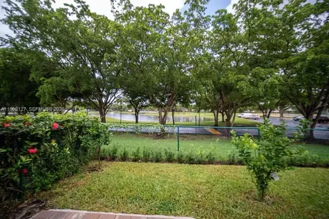 21761 SW 98th Place Cutler Bay FL 33190