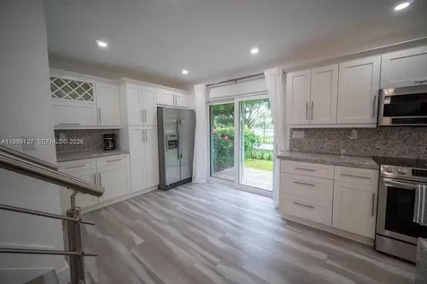 21761 SW 98th Place Cutler Bay FL 33190