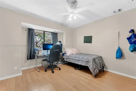3541 NW 99th Terrace Sunrise FL 33351