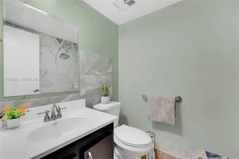 3541 NW 99th Terrace Sunrise FL 33351