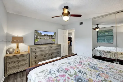 1526 Whitehall Drive Davie FL 33324