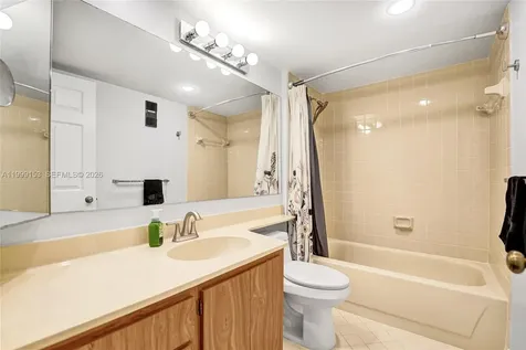 1526 Whitehall Drive Davie FL 33324