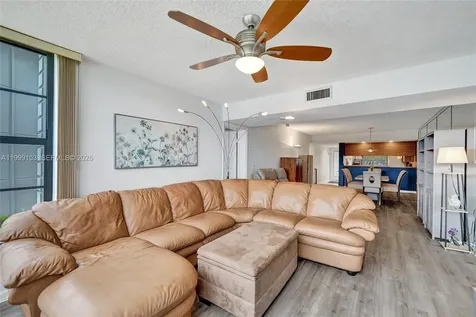 1526 Whitehall Drive Davie FL 33324