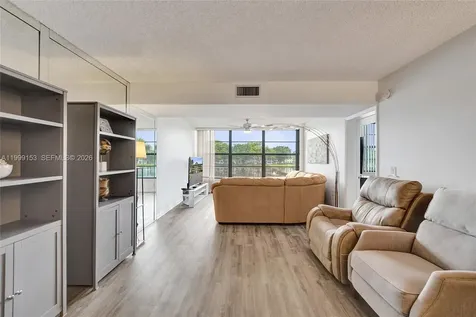 1526 Whitehall Drive Davie FL 33324