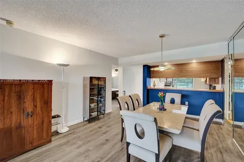 1526 Whitehall Drive Davie FL 33324