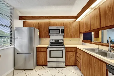 1526 Whitehall Drive Davie FL 33324