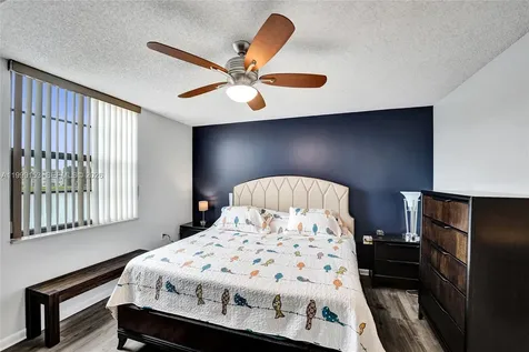 1526 Whitehall Drive Davie FL 33324