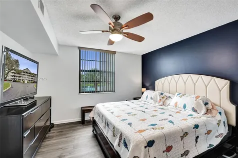 1526 Whitehall Drive Davie FL 33324