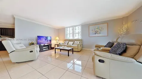 1801 S Ocean Drive Hollywood FL 33019