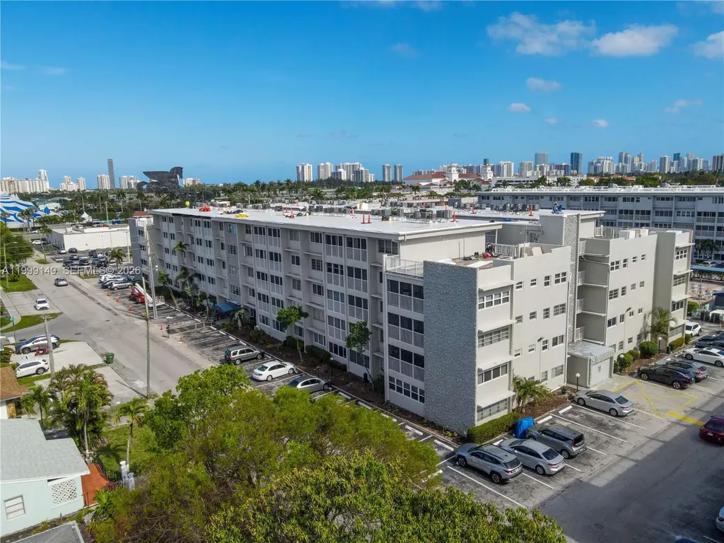 330 SE 2nd Street Hallandale Beach FL 33009
