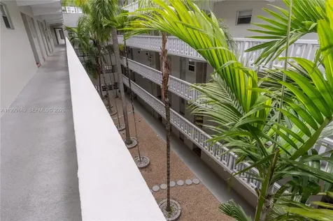 330 SE 2nd Street Hallandale Beach FL 33009
