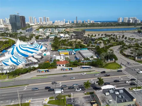 330 SE 2nd Street Hallandale Beach FL 33009