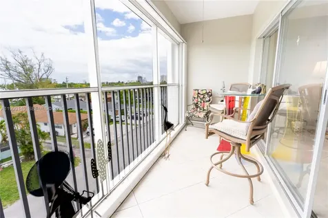 330 SE 2nd Street Hallandale Beach FL 33009
