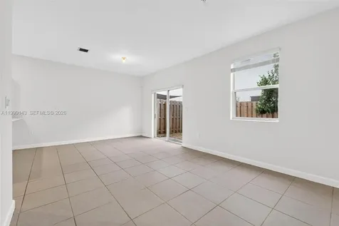 2662 SE 10th Street Homestead FL 33035
