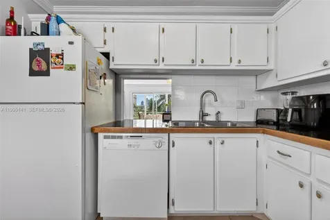 300 NE 14th Avenue Hallandale Beach FL 33009