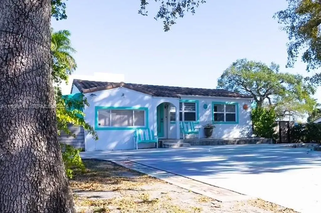 Hollywood FL 33020