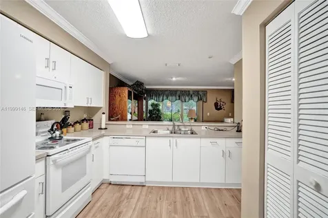 11155 SW 17th Manor Davie FL 33324