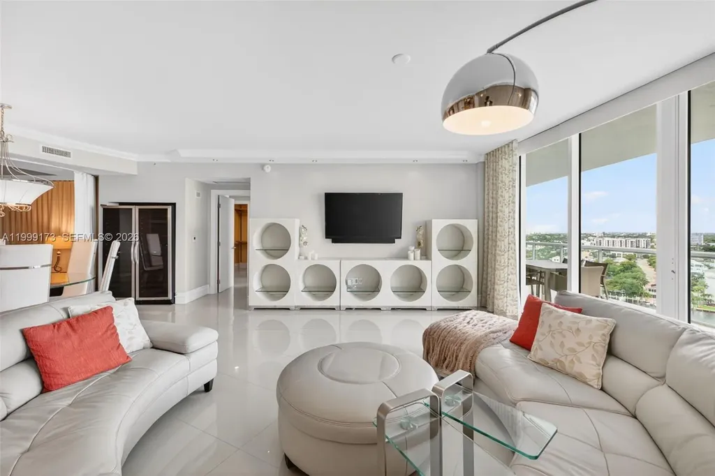 1 N Ocean Boulevard Pompano Beach FL 33062