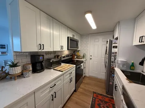 801 Meridian Avenue Miami Beach FL 33139