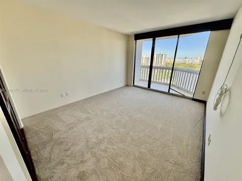 2000 Island Boulevard Aventura FL 33160