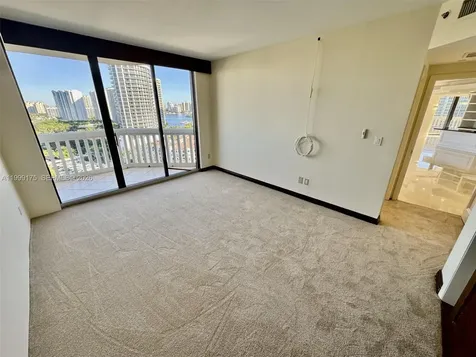 2000 Island Boulevard Aventura FL 33160