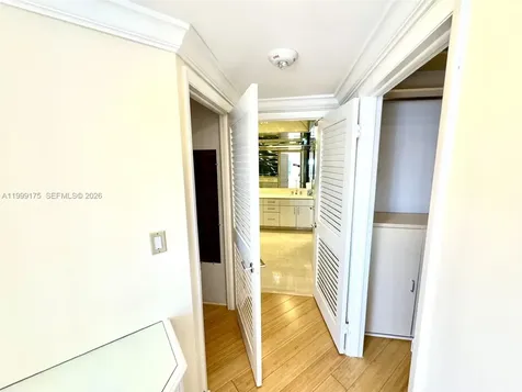 2000 Island Boulevard Aventura FL 33160