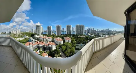 2000 Island Boulevard Aventura FL 33160