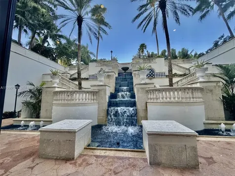 2000 Island Boulevard Aventura FL 33160